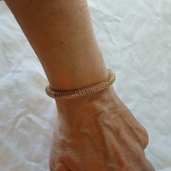 3@$21 deals🔦Glow In The dark, Frosted Green... Barrel Bracelet - Picture 3 of 6